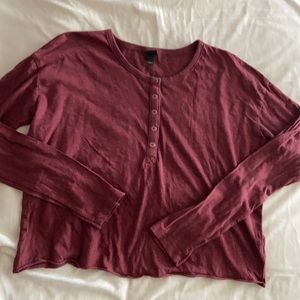 Long sleeve crop
